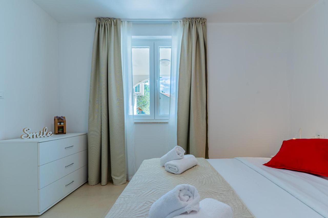 Apartments Lopari Nerezine Eksteriør billede